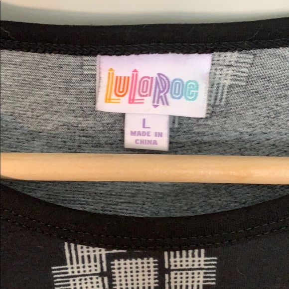 LulaRoe Randy baseball tee - Picture 2 of 4
